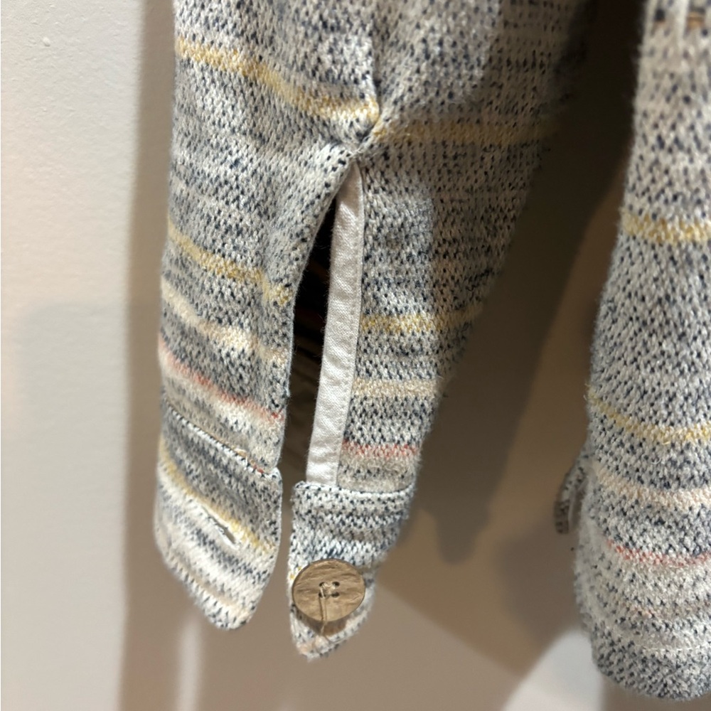 VISSLA Multicolor Striped Knit - Picture 10 of 13